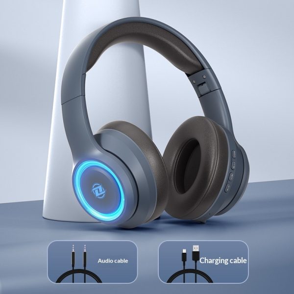 Fashionable On-ear Bluetooth Wireless Headphones - Image 7